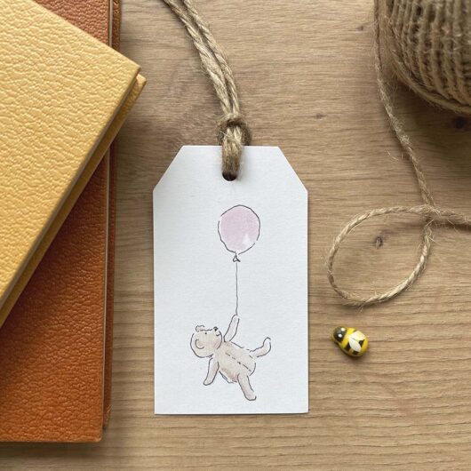 A cute teddy bear gift tag for children's birthdays