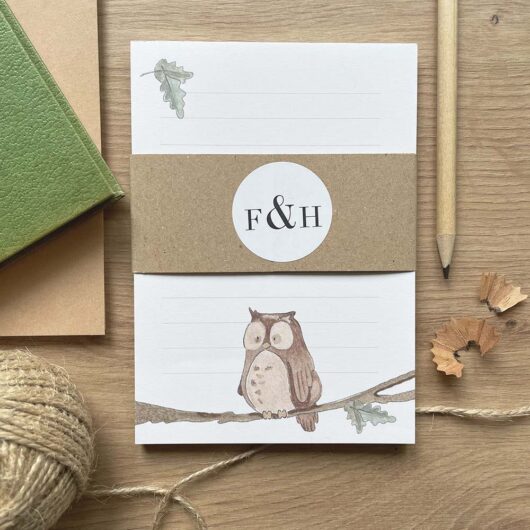 A shopping list pad with an owl design