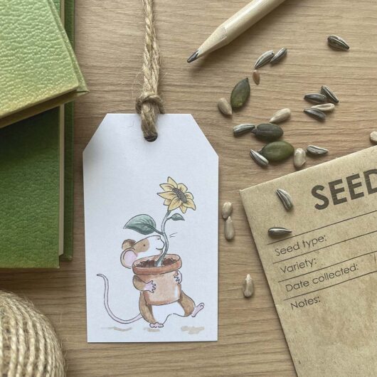 A mouse gift tag